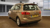 VOLKSWAGEN GOLF SV