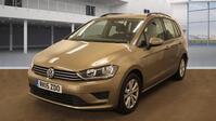 VOLKSWAGEN GOLF SV